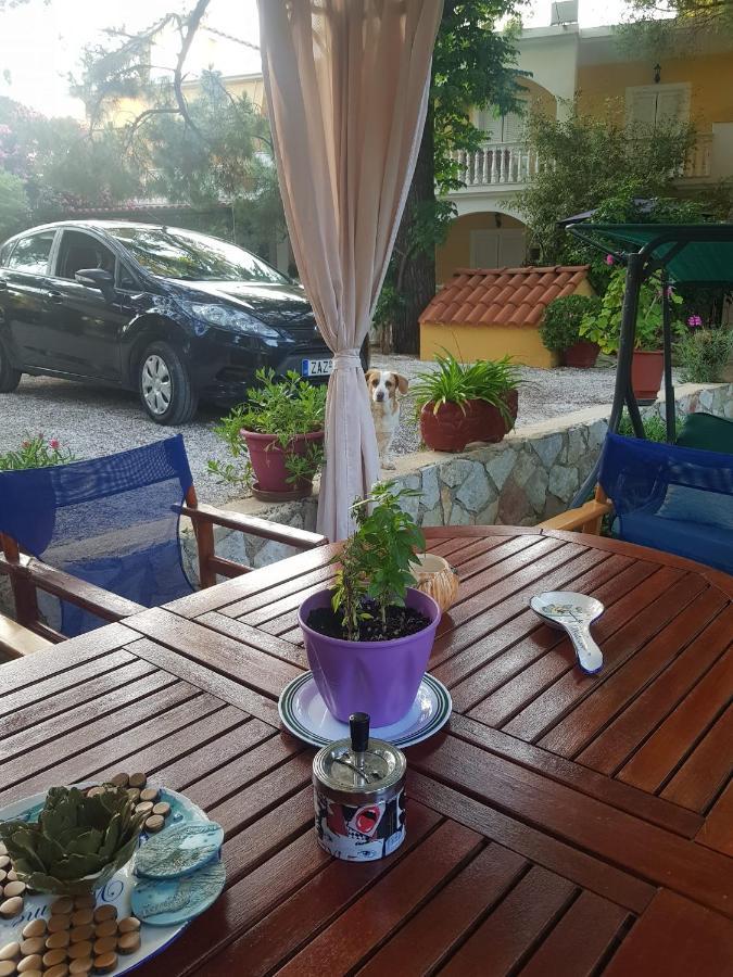 Kuris Studios & Apartments วาซิลิคอส ภายนอก รูปภาพ